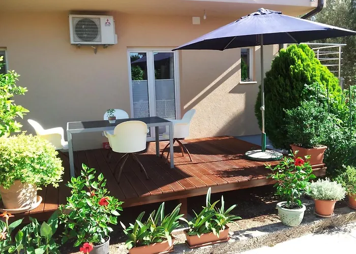 Lägenhet With A Parking Space Seget Donji, - 11524 *